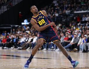 名记：库明加和国王打了视频电话 因后者提供首发位置所以他想去