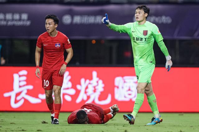 星空体育下载-两连败！蓉城攻守两端问题凸显 罗慕洛伤缺难弥补